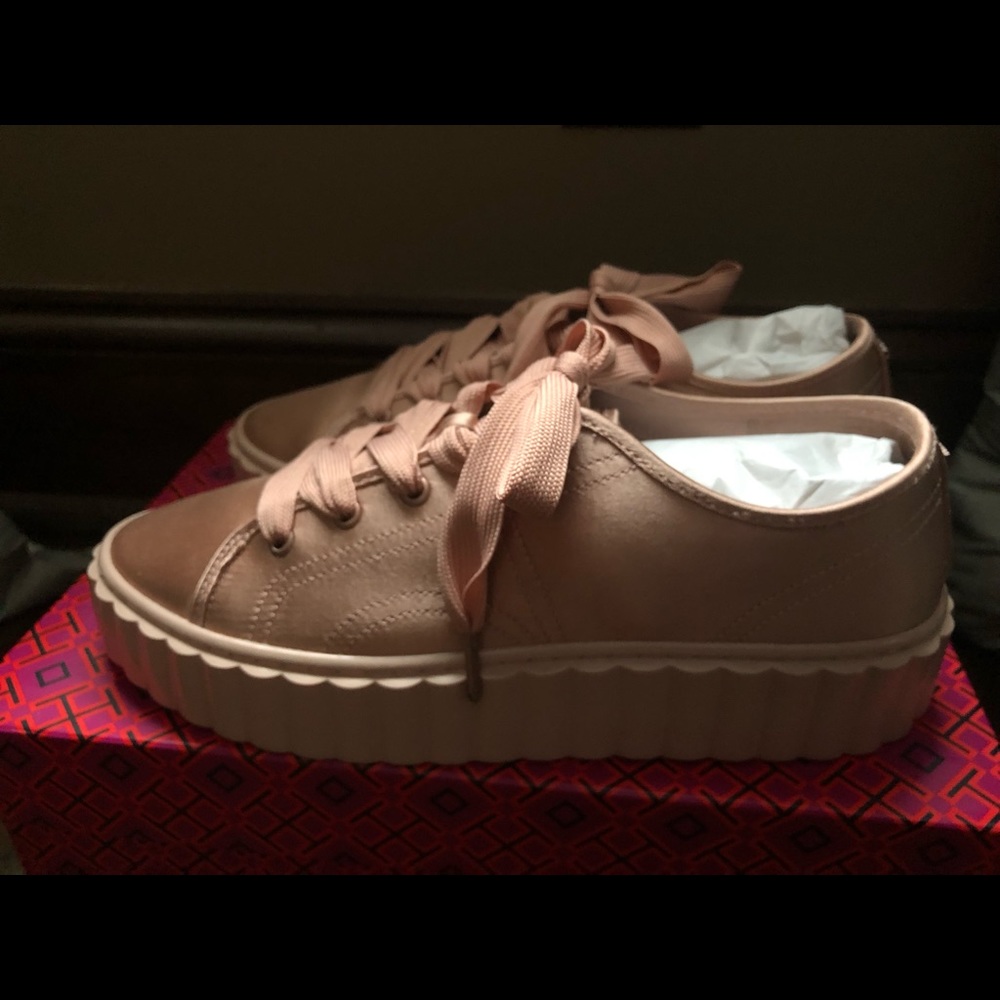 ❌SOLD❌NIB TORY BURCH Cotton/Silk Platform Scallop Shoes - Picture 8 of 13